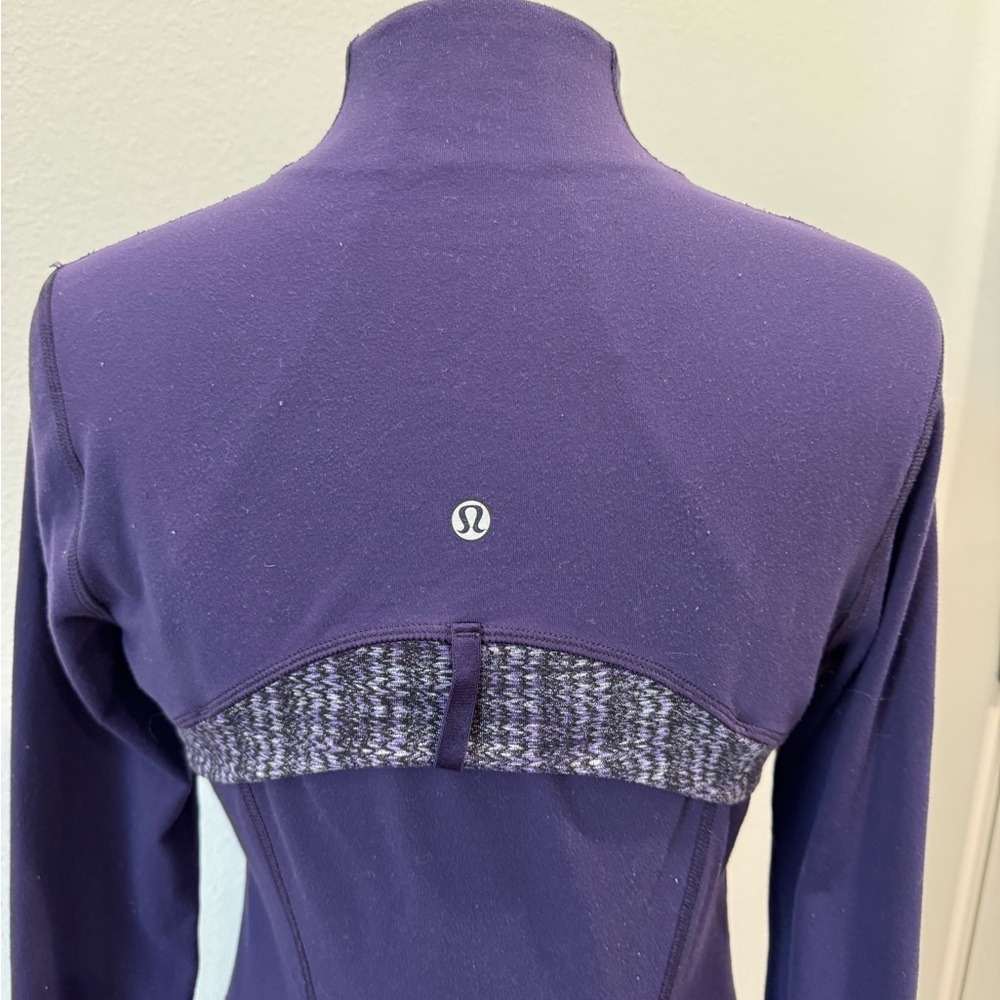 Lululemon women's sports jacket
Size 8 - Picture 6 of 10